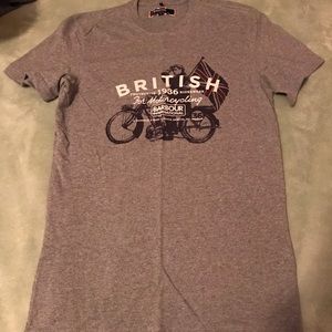 Barbour; Gray T-shirt